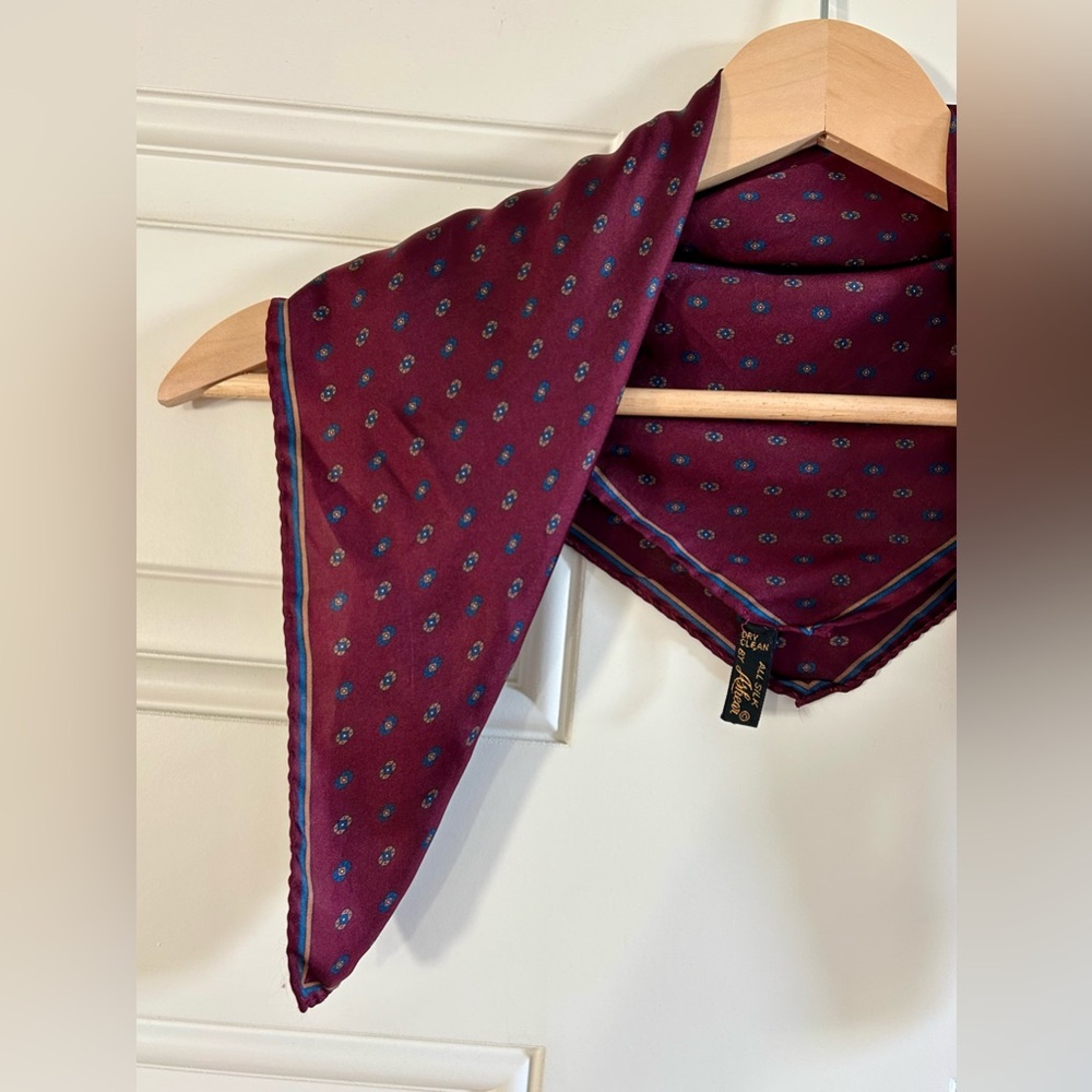 Ashear Vintage Pocket Square Scarf 100% Silk, Hand Rolled, 18.5" Made in Italy - Picture 3 of 16